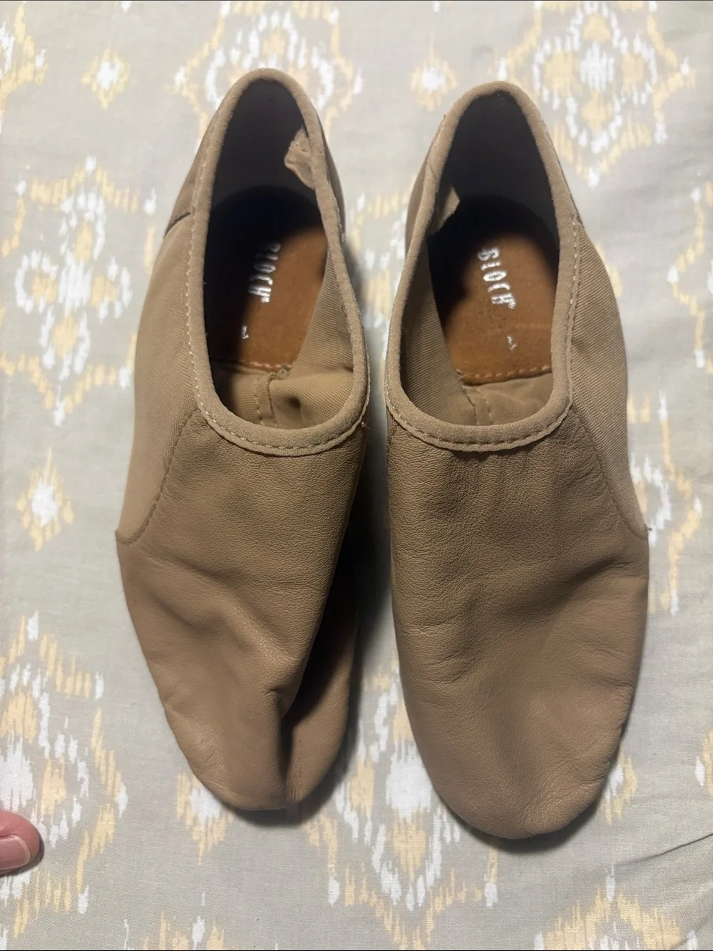 Bloch Tan Leather Slip-On Jazz Shoes